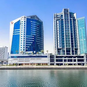 جالف كورت بيزنس باي **** دبي